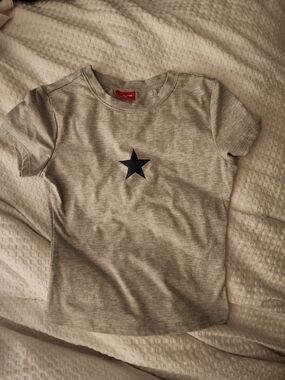 Gray Star Tee - Unbranded